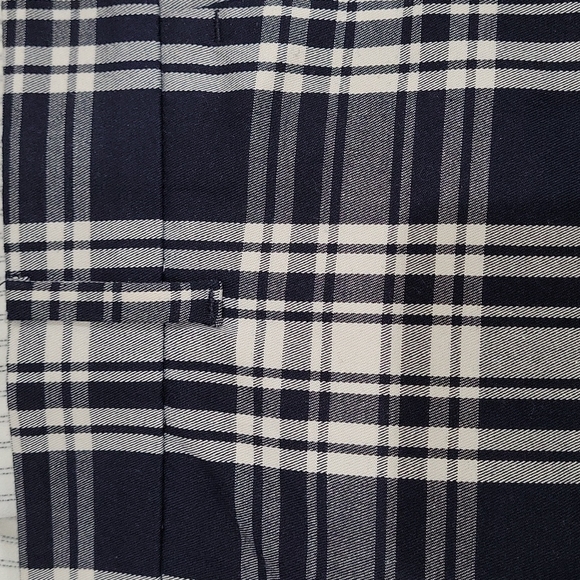 Ann Taylor Navy Plaid Shorts Size 2 - Picture 5 of 6